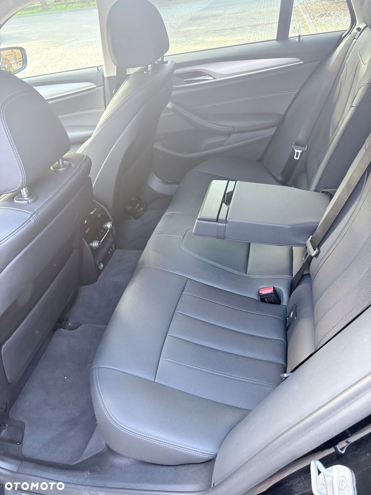BMW Seria 5 - 10