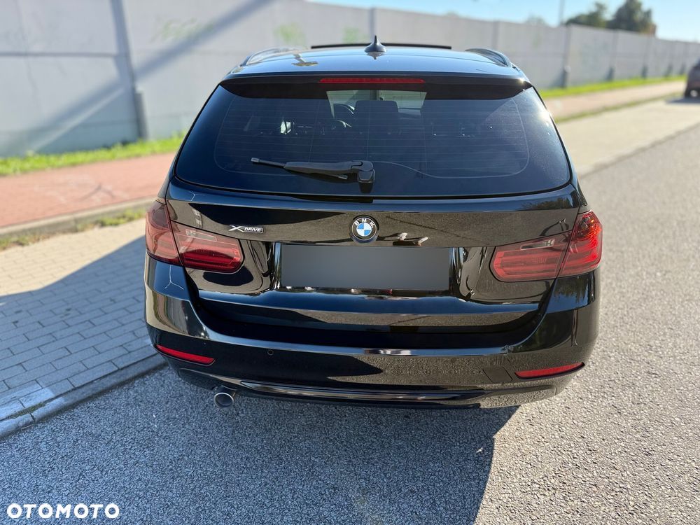 BMW Seria 3 318d xDrive Luxury Line - 7