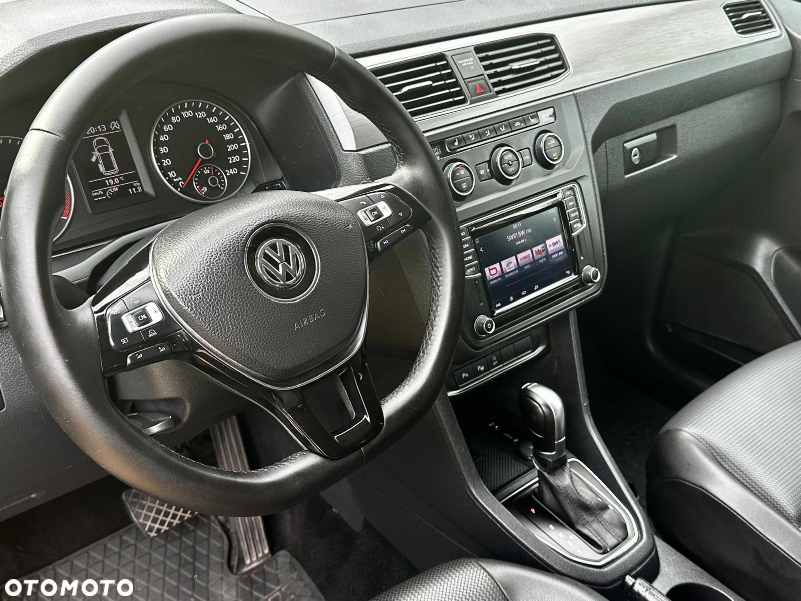 Volkswagen Caddy Maxi 2.0 TDI Comfortline DSG - 26