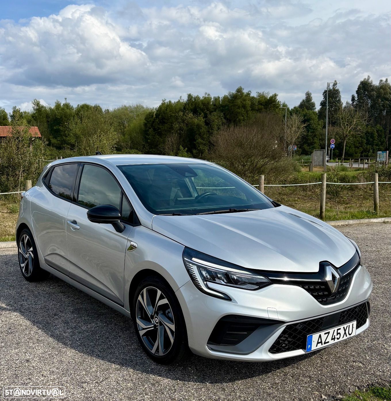 Renault Clio - 1