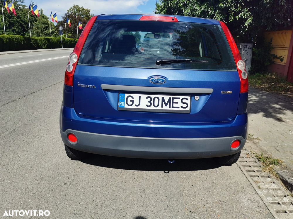 Ford Fiesta 1.4 TDCI Comfort - 5