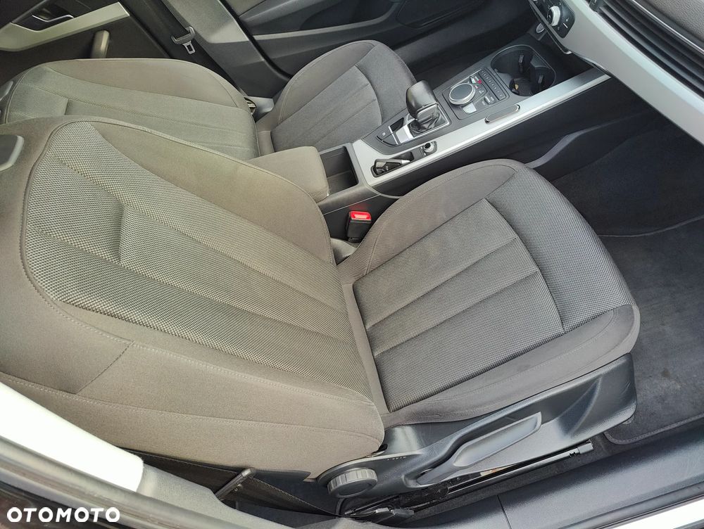 Audi A4 Limousine - 19