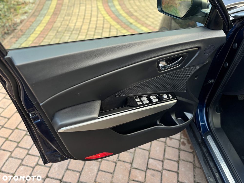 SsangYong/KGM Tivoli 1.6 Sapphire - 24