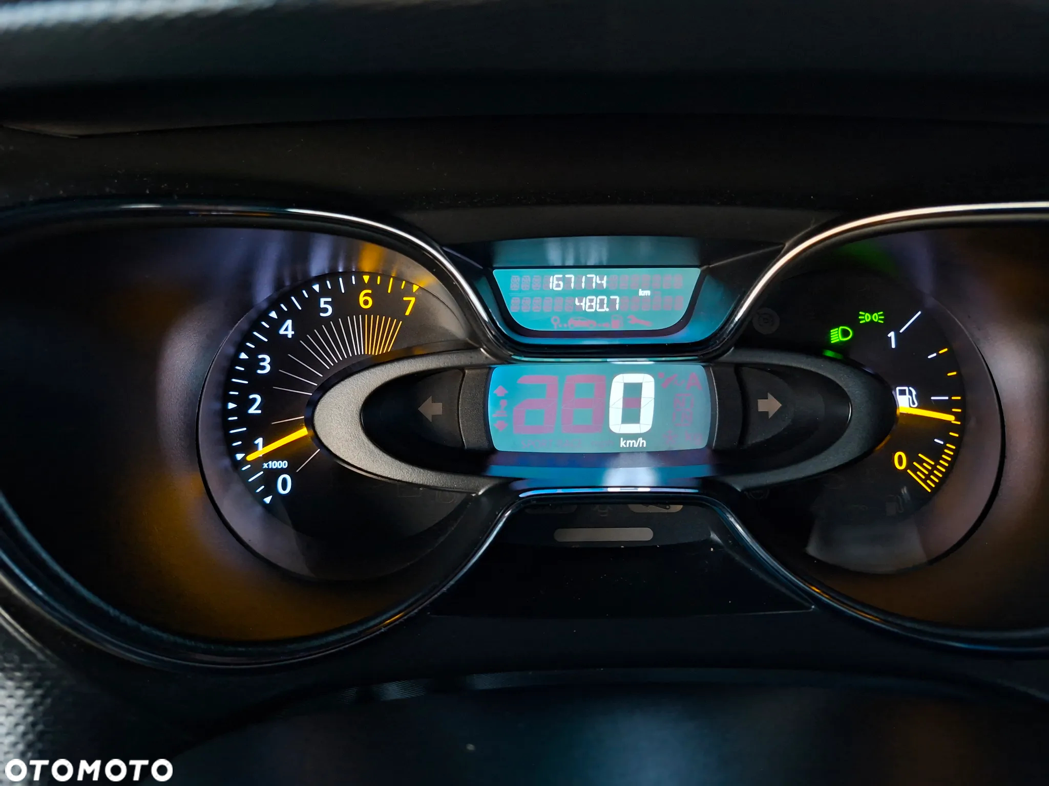 Renault Captur - 35