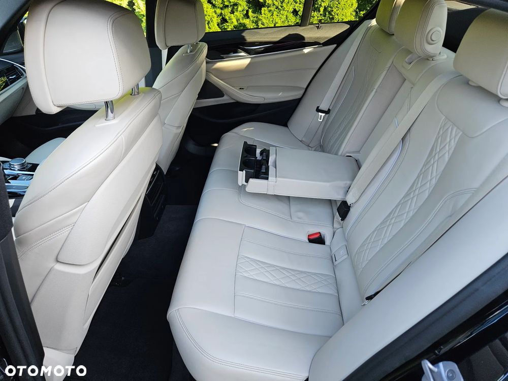 BMW Seria 5 530d M Sport sport - 13
