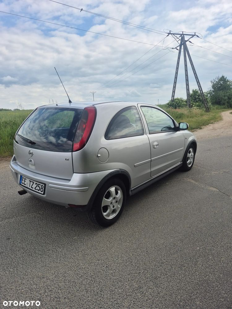 Opel Corsa - 4
