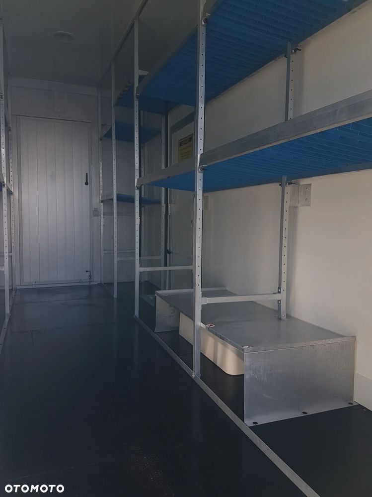 Iveco DAILY KONTENER NISKOPODŁOGOWY 4,43x2,23x2,42 SKLEP FOODTRUCK BAR KLIMA KONIOWÓZ KAMPER - 18