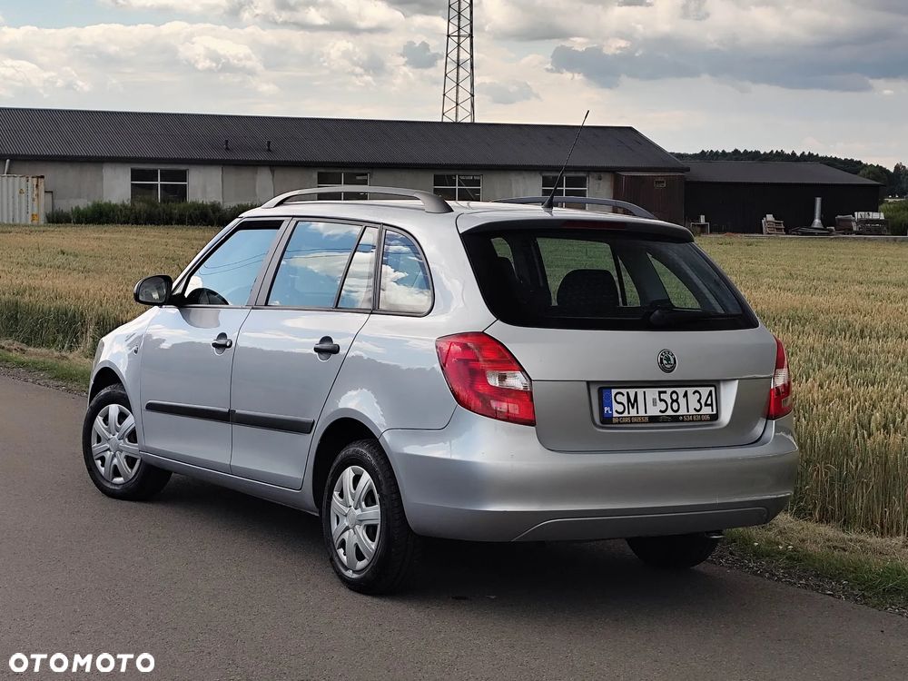 Skoda Fabia 1.4 16V Ambiente - 21