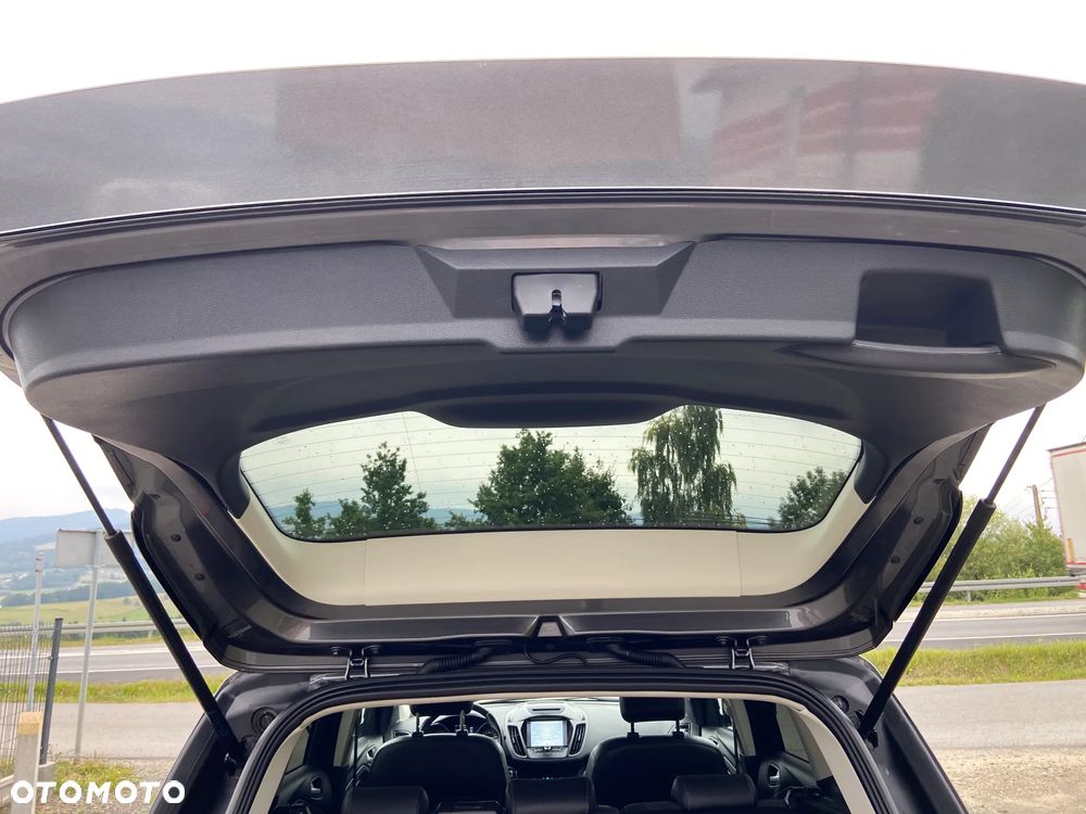 Ford Kuga 1.5 EcoBoost 2x4 SYNC - 29