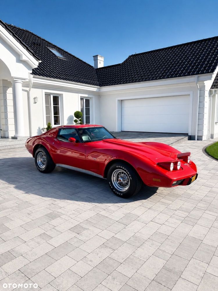Chevrolet Corvette - 1