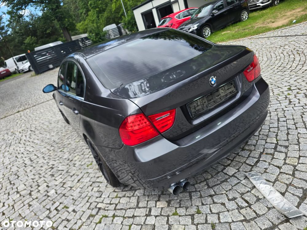 BMW Seria 3 325i - 5