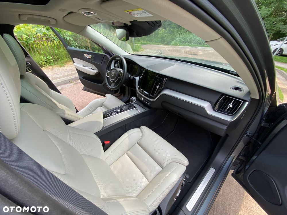 Volvo XC 60 T5 AWD Inscription - 9