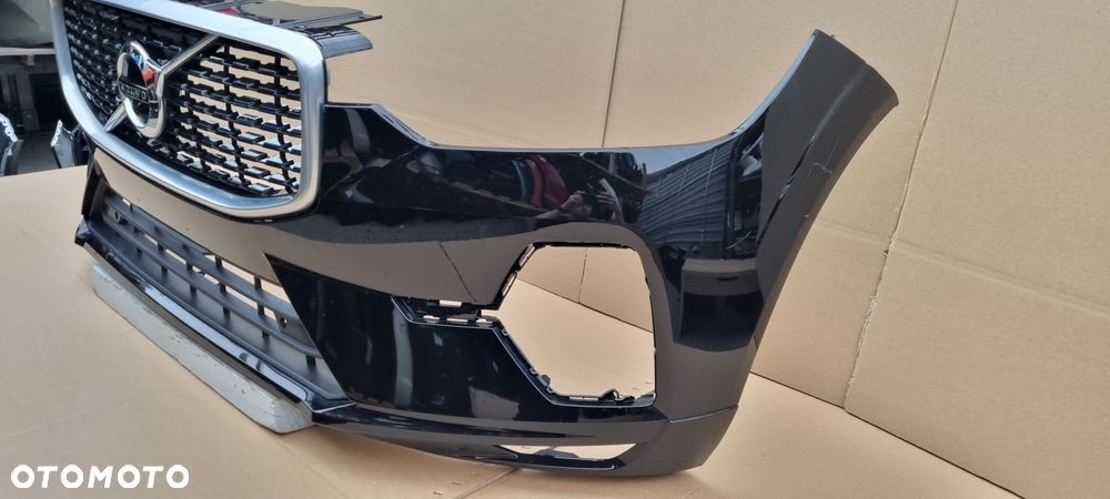 VOLVO XC60 II LIFT 2021- Zderzak przód oryginał MA082 - 6