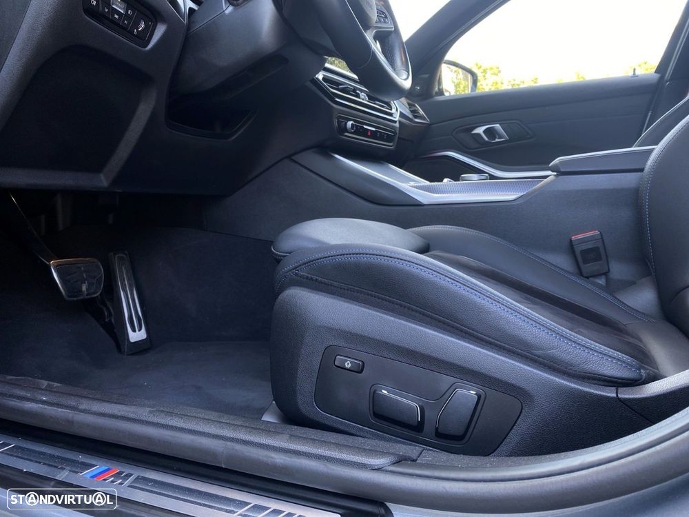BMW 330 e Pack Desportivo M Pro Auto - 17
