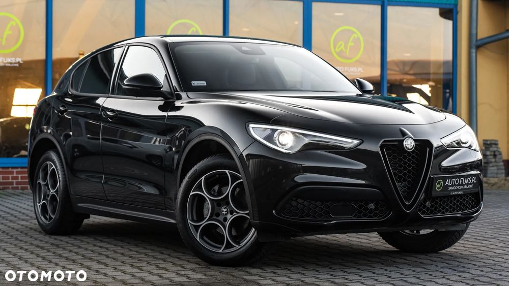 Alfa Romeo Stelvio 2.0 Turbo Sprint Q4 - 4