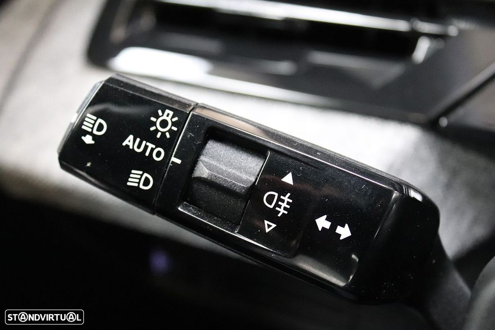 Peugeot 5008 1.2 Hybrid Allure e-DCS6 - 16