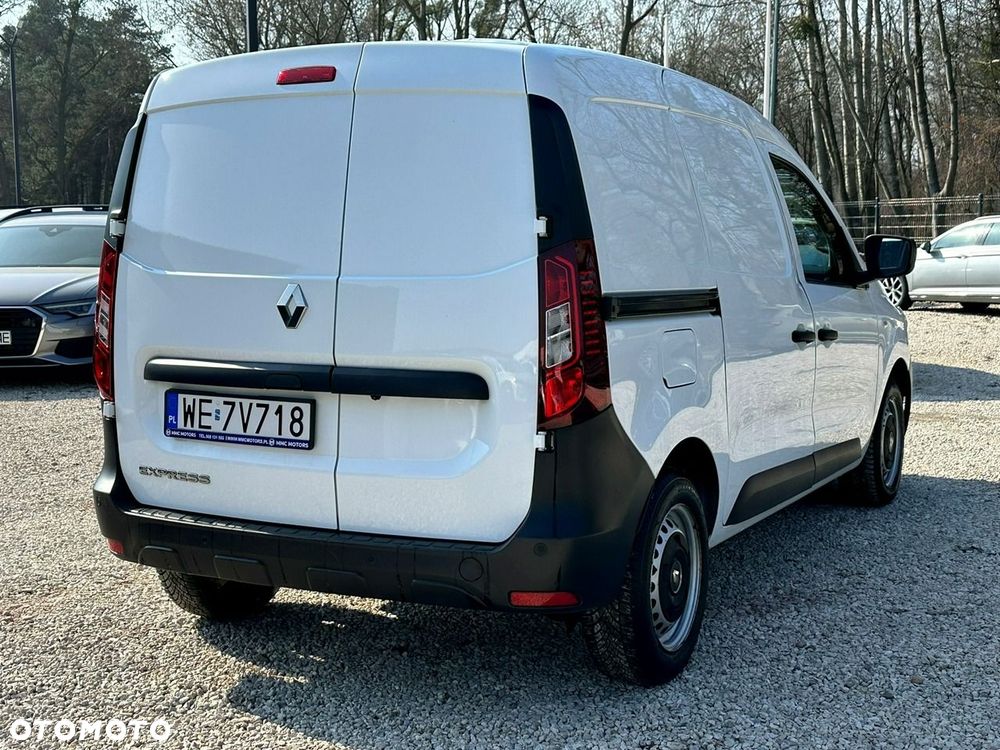 Renault Express - 7