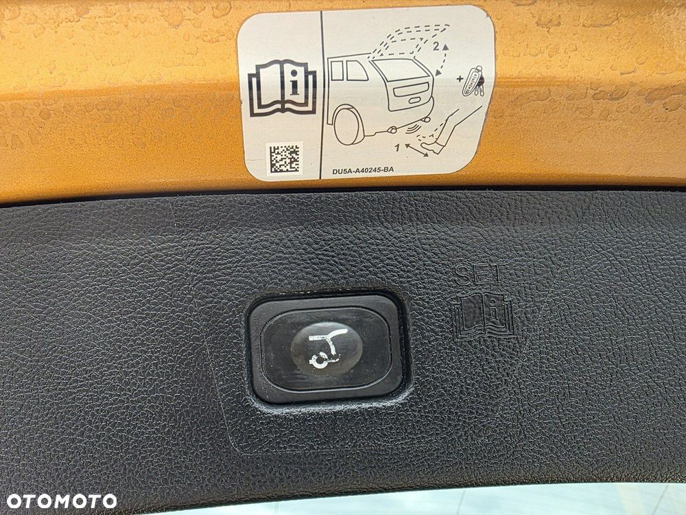 Ford Edge 2.0 TDCi 4x4 ST-LINE - 37