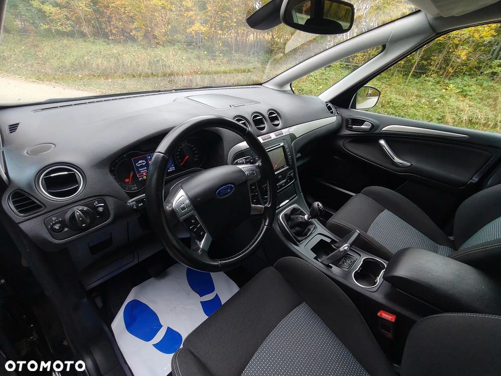 Ford S-Max 2.0 TDCi DPF Champions Edition - 36