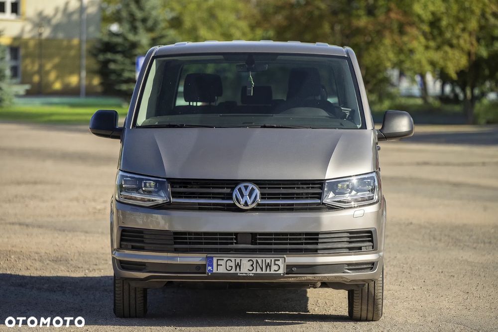 Volkswagen Multivan - 9