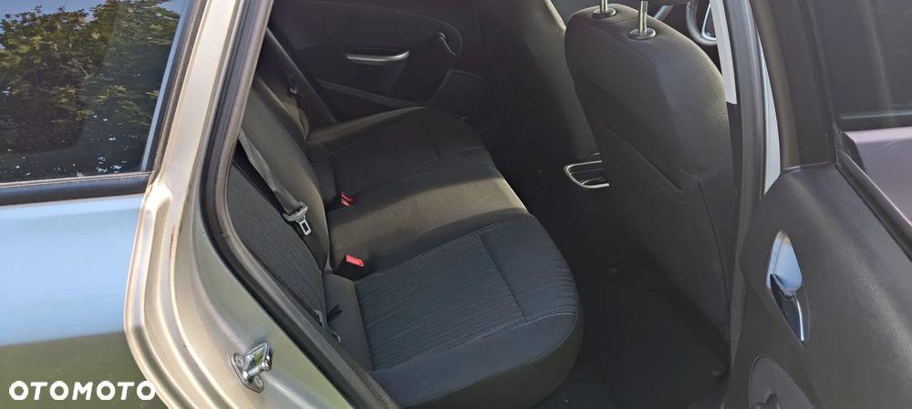 Opel Astra 1.6 Sports Tourer - 17