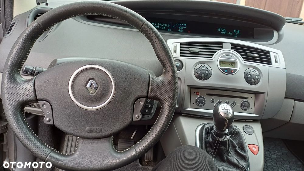 Renault Scenic - 8