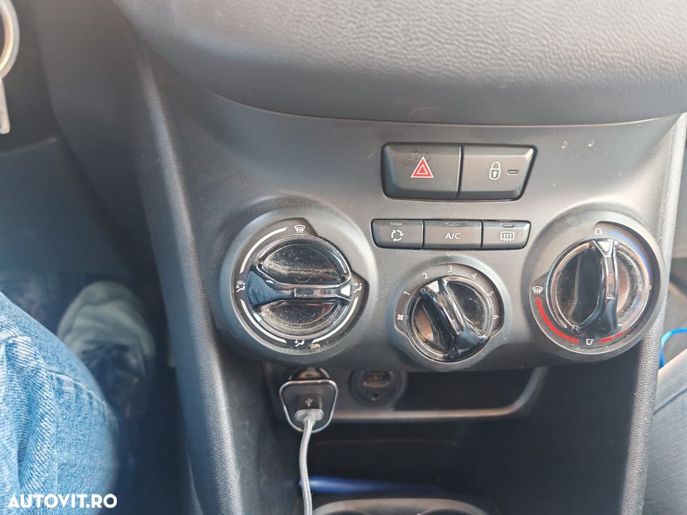 Peugeot 208 1.2 L PureTech Active - 10