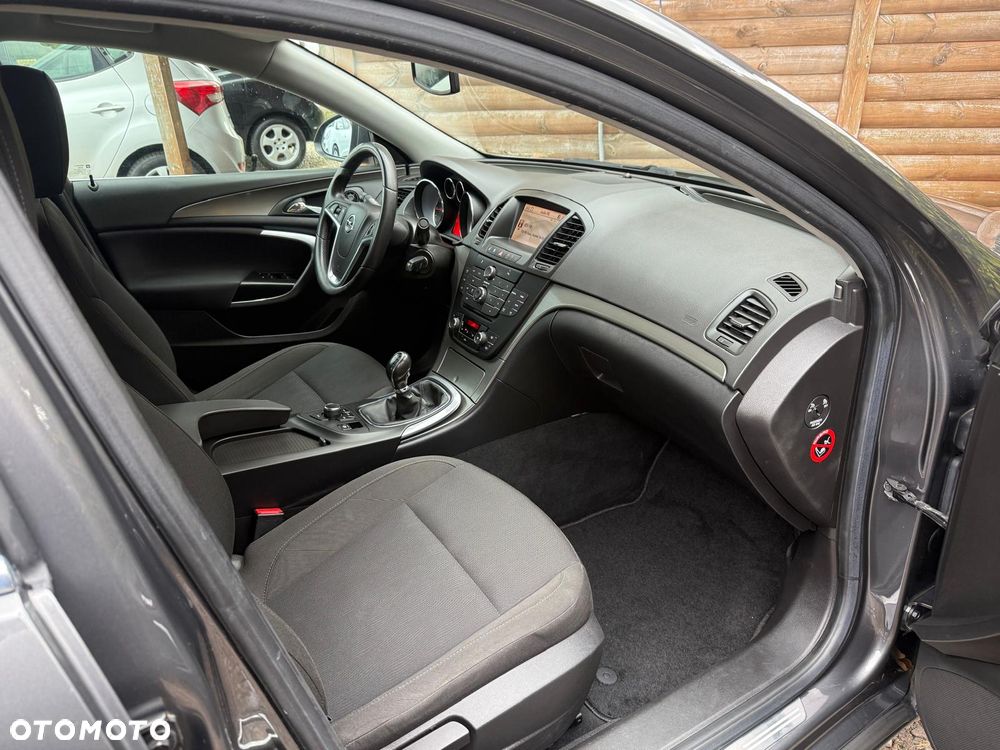 Opel Insignia 1.6 Turbo Edition - 19