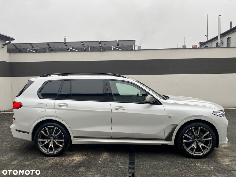 BMW X7 - 7
