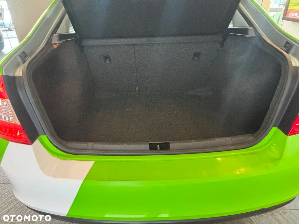 Skoda RAPID 1.2 TSI Active - 8