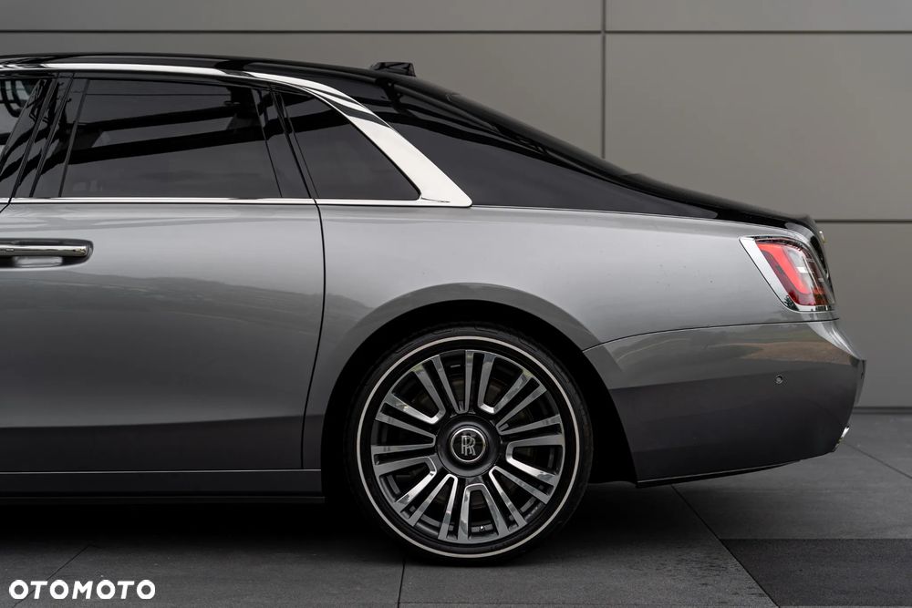 Rolls-Royce Ghost Standard - 13