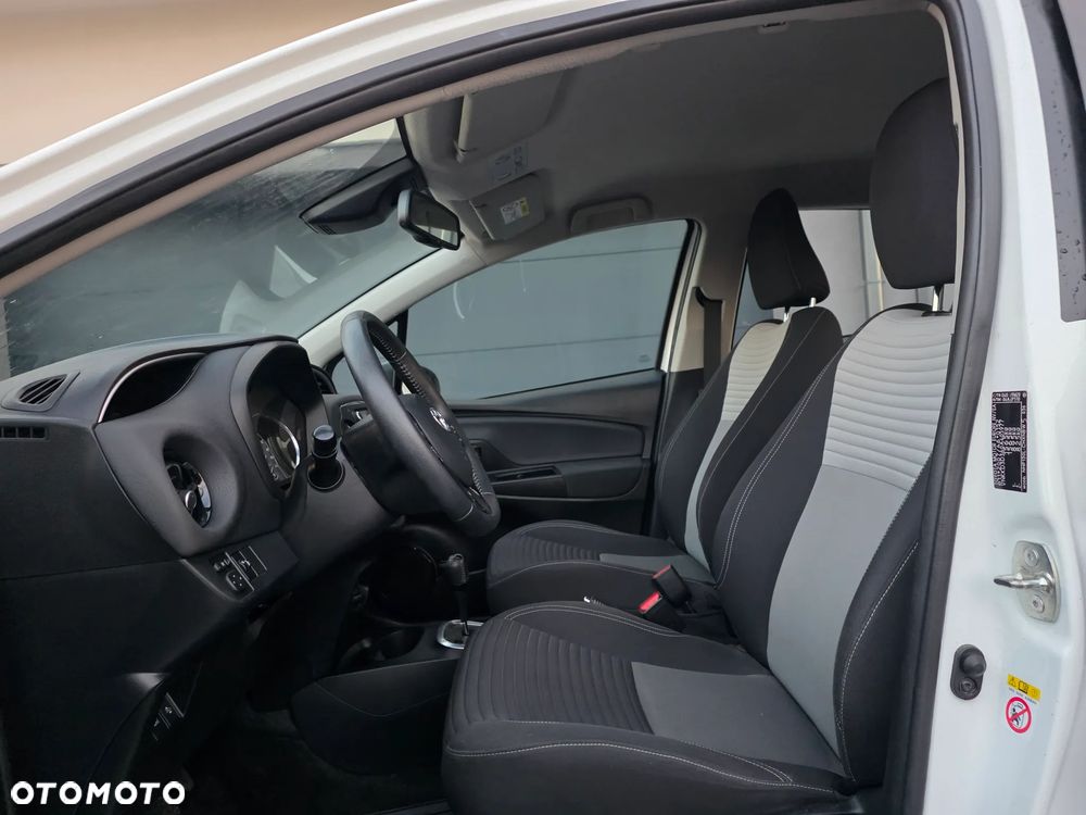 Toyota Yaris 1.5 - 29