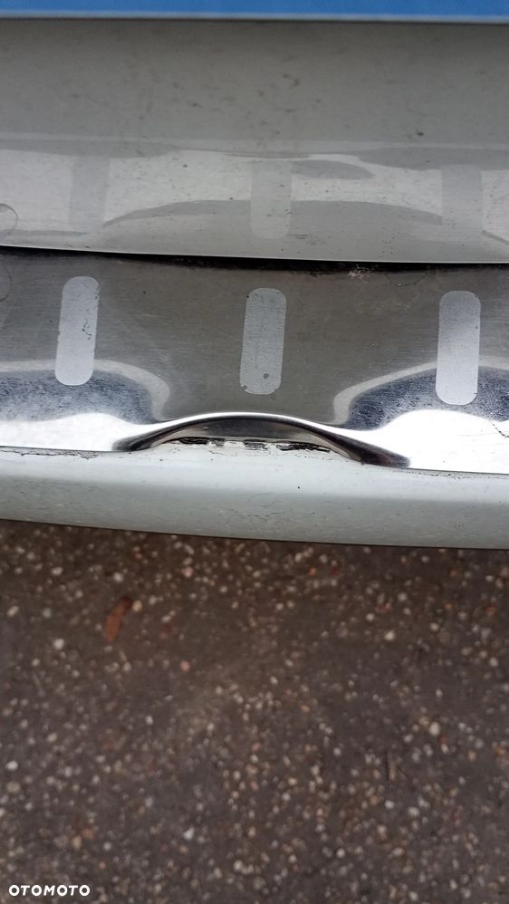 Dacia Duster 1.6 SCe Laureate S&S - 10