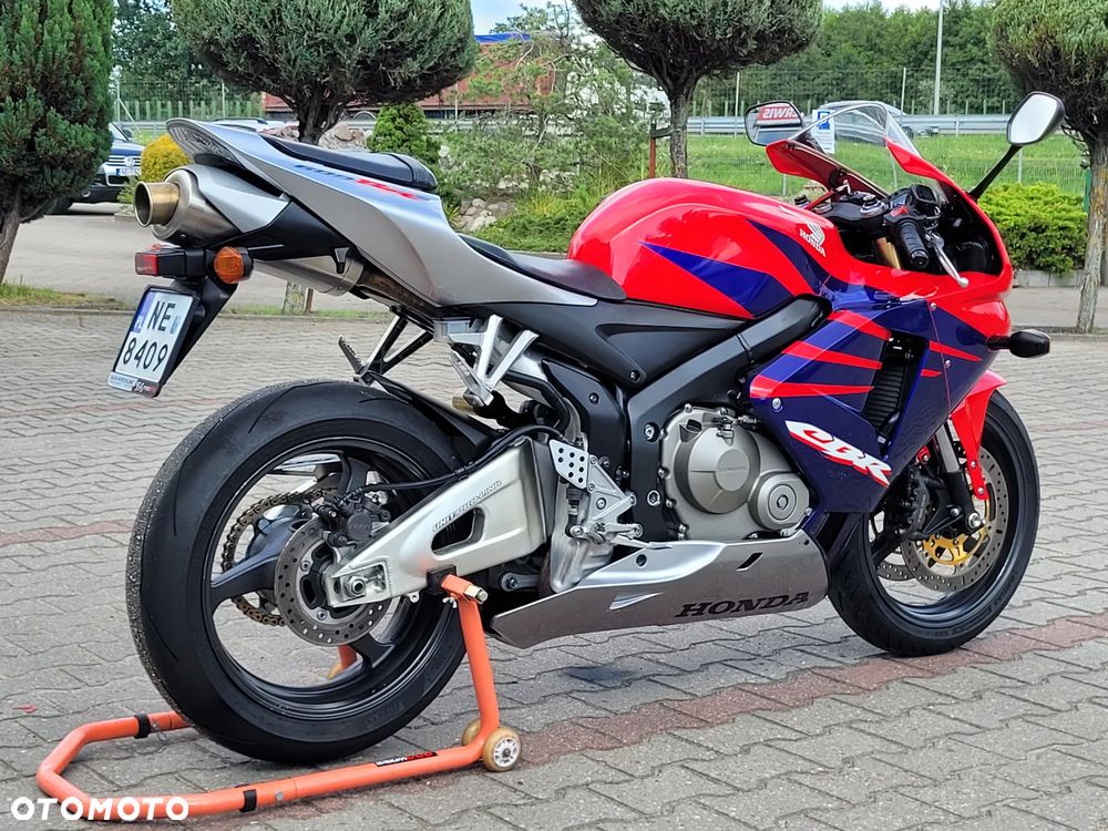 Honda CBR - 8