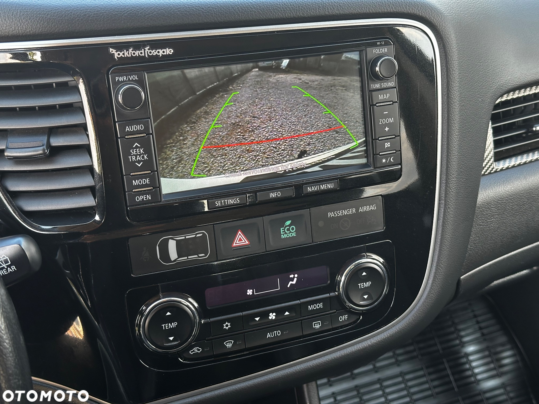 Mitsubishi Outlander 2.0 Intense + - 34