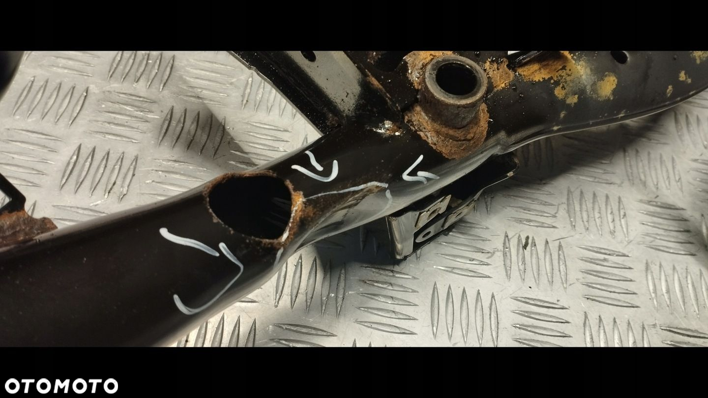 BMW F30 F31 WÓZEK SANKI PRZÓD STABILIZATOR - 7