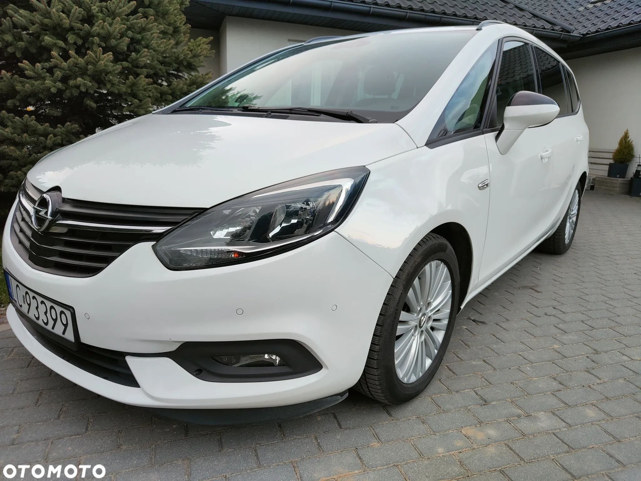Opel Zafira 2.0 D (CDTI) Automatik Business Edition - 1