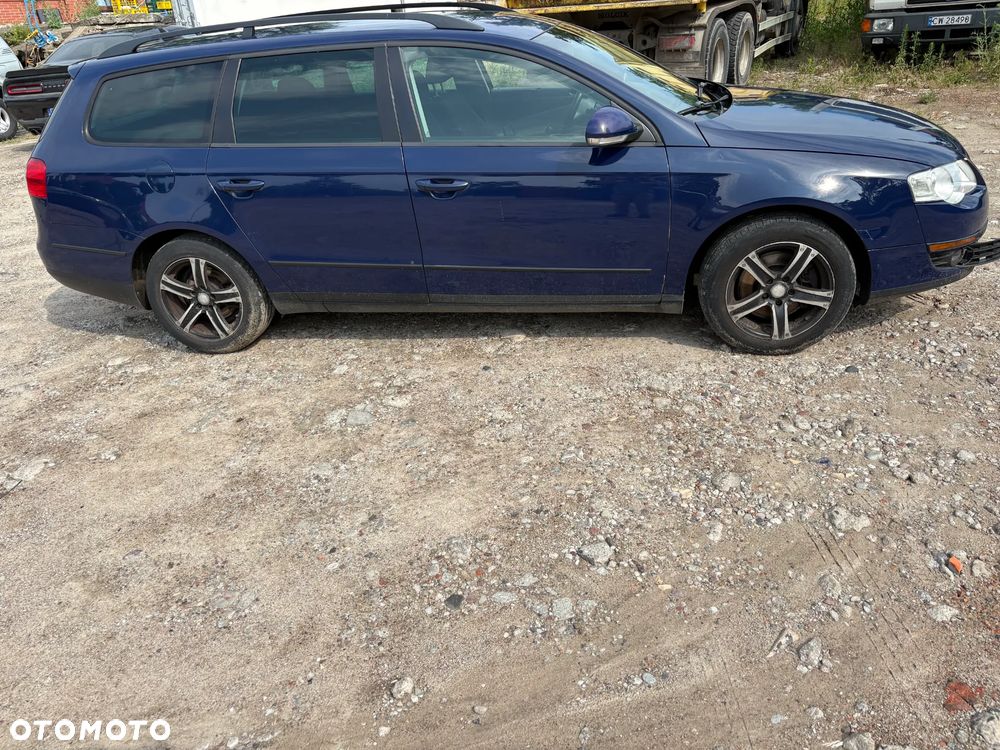 Volkswagen Passat 2.0 TDI Comfortline DSG - 1