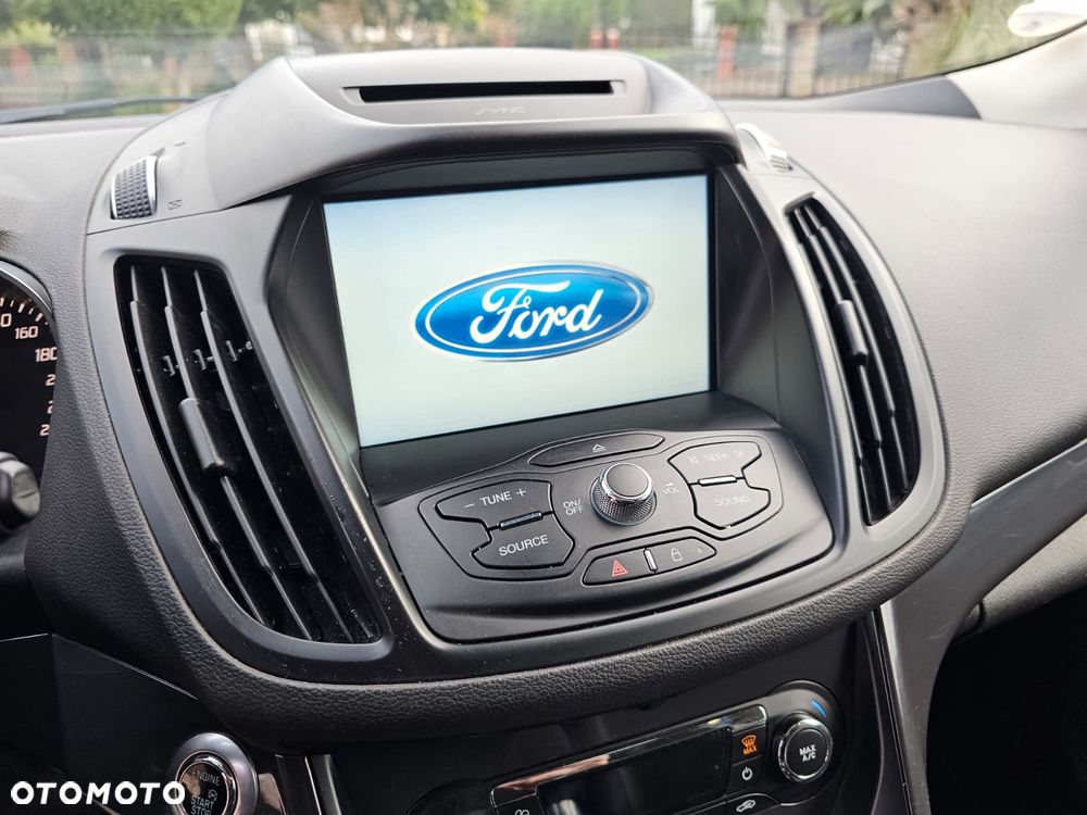 Ford Kuga 2.0 TDCi 4x4 Titanium - 37