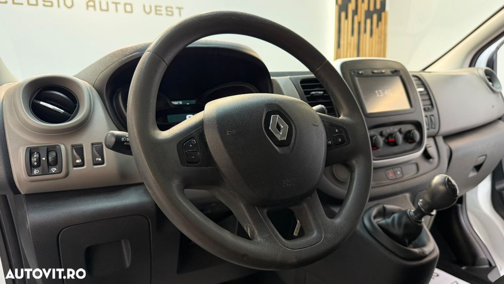 Renault Trafic - 17