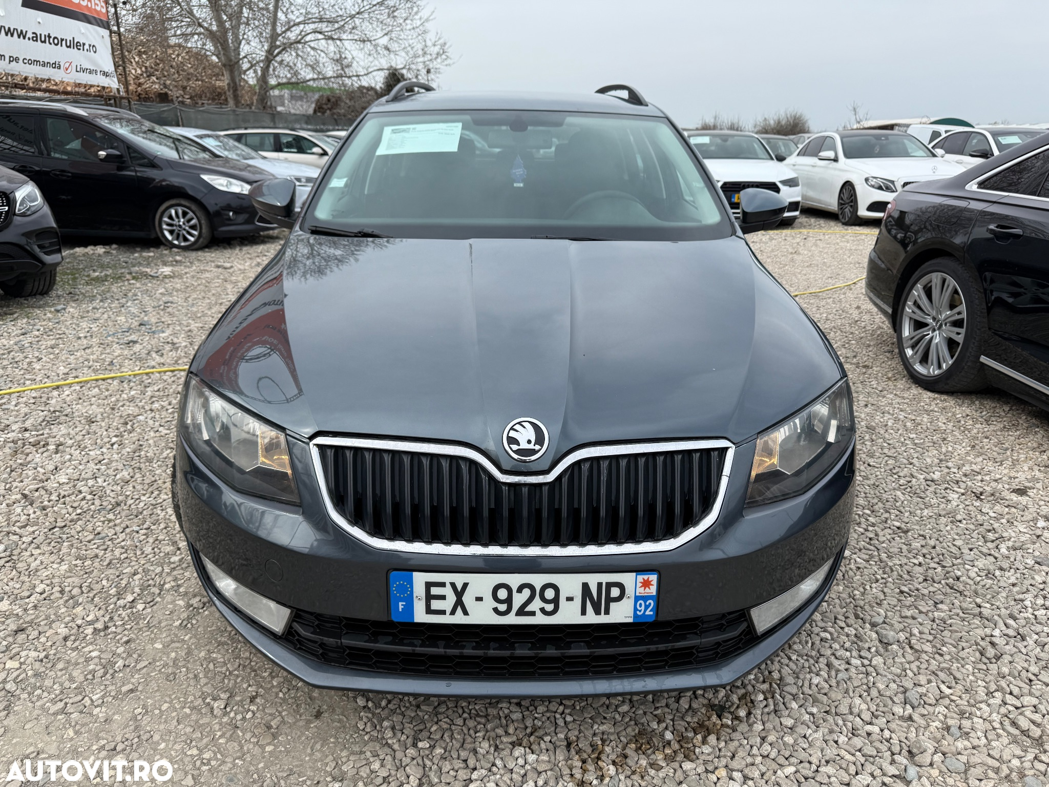 Skoda Octavia Combi Diesel 2.0 TDI DSG Style - 2