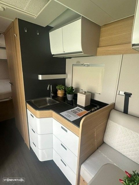 Adria Matrix Plus 670 DC - 28