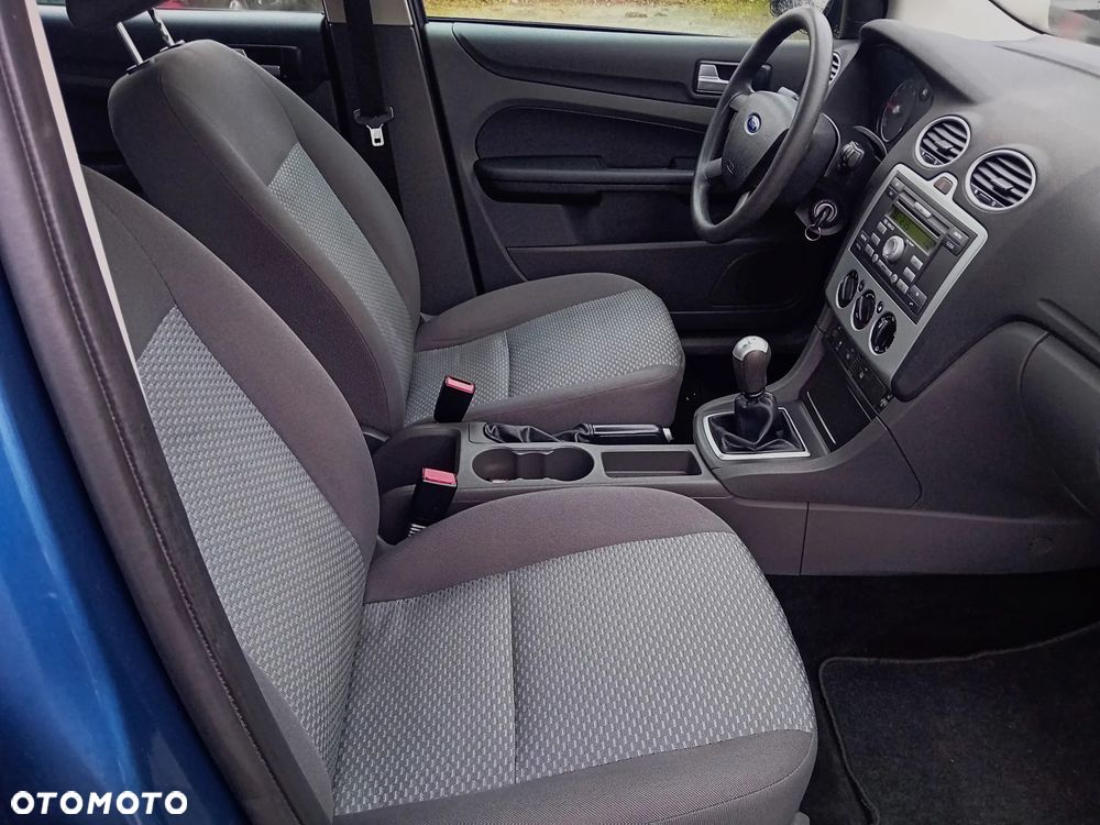 Ford Focus 1.6 16V Silver Magic - 4