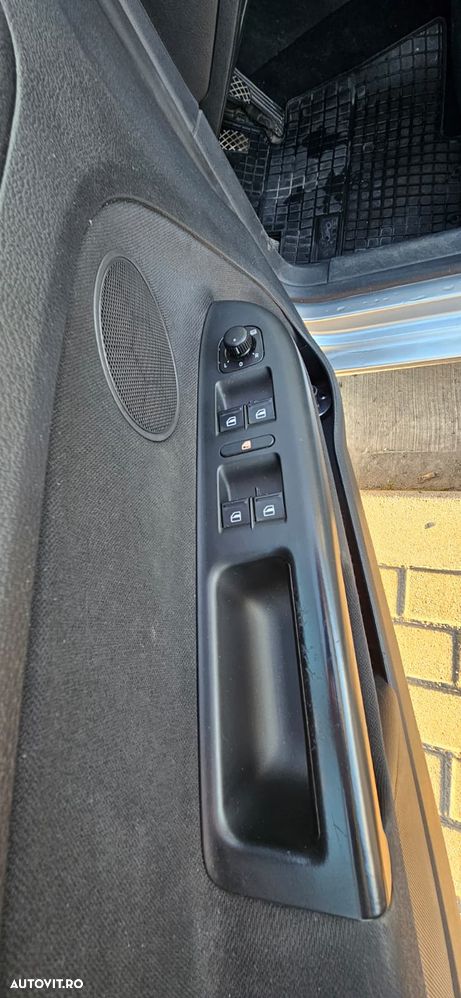 Volkswagen Golf 1.6 Comfortline - 20