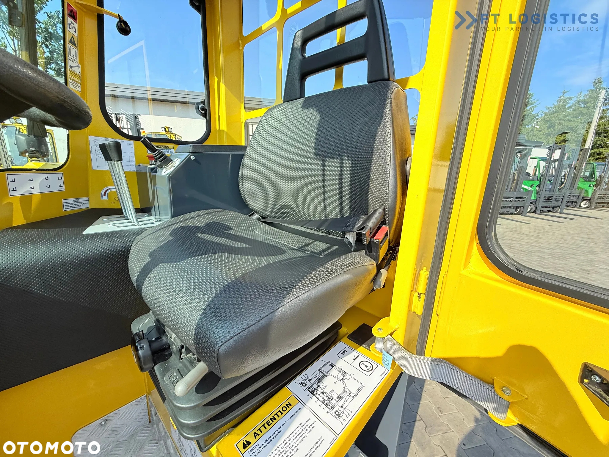 Combilift C3000 / GAS / TRIPLEX - 4900MM / JEDYNE 1537 MTH / POZYCJONER WIDEŁ / KABINA / JAK NOWY - 11