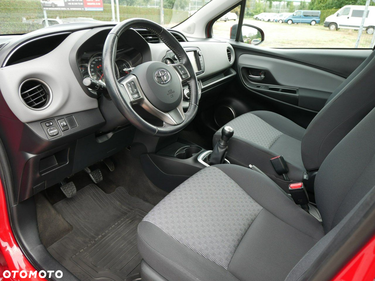 Toyota Yaris 1.0 Active EU6 - 4