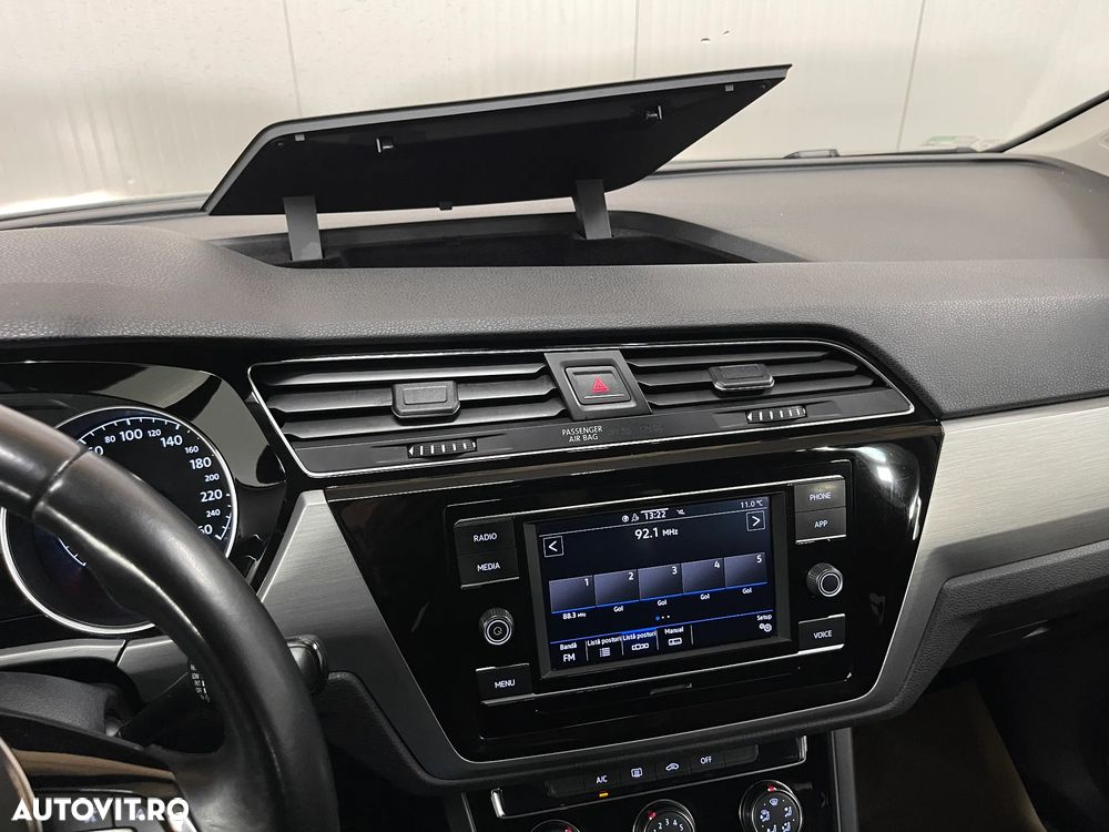 Volkswagen Touran 1.5 TSI Comfortline - 19
