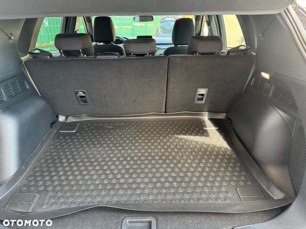 Ford Kuga 2.5 Duratec FHEV ST-LINE - 15
