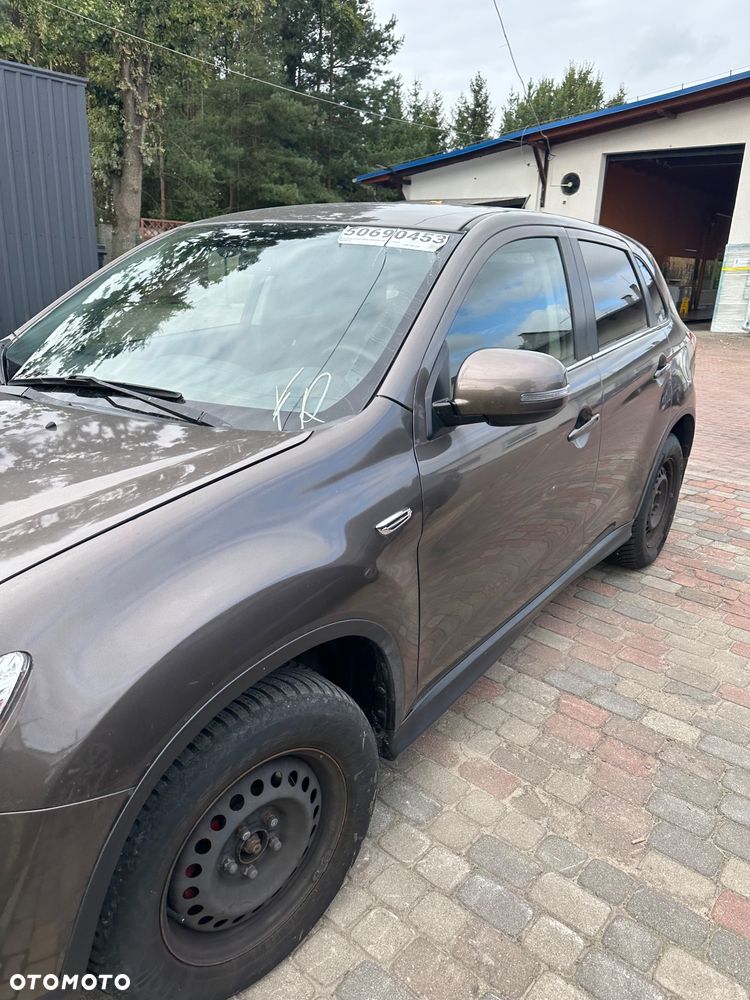 Mitsubishi ASX - 4