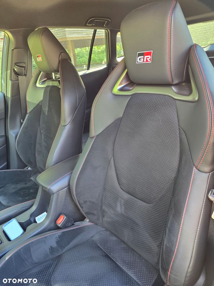 Toyota Corolla Cross - 12